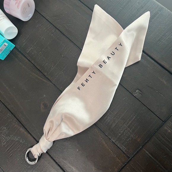 Mini & Sample Bundle NARS Victoria Beckham Estée Lauder FENTY Benefit - Picture 6 of 16